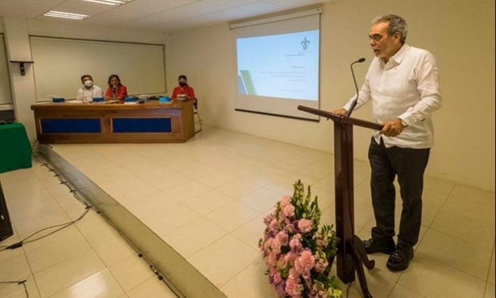 Esencia de la UV, formar estudiantes y generar conocimiento: Rector