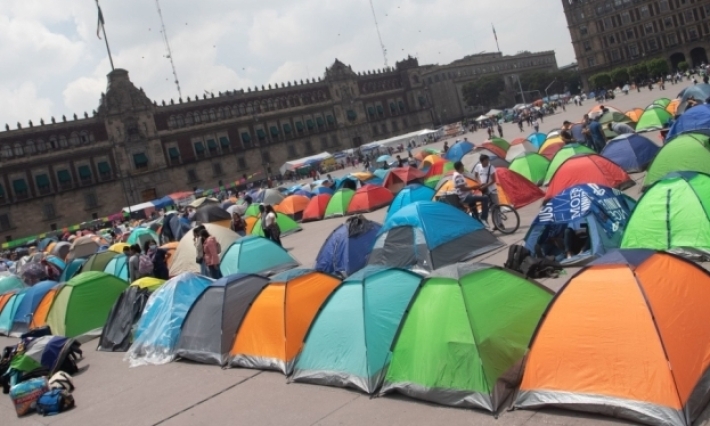 Maestros de la CNTE acuerdan reubicación del plantón en el Zócalo