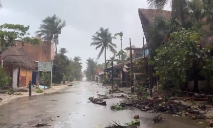 Huracán Beryl deja saldo blanco en Quintana Roo, informa Protección Civil