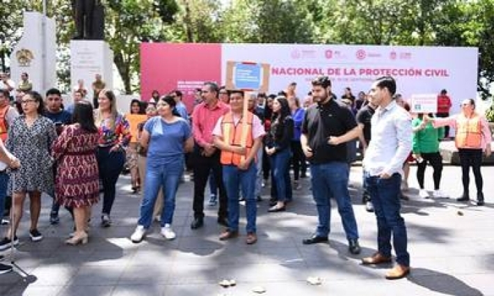 Participan en Xalapa dependencias y empresas en macrosimulacro