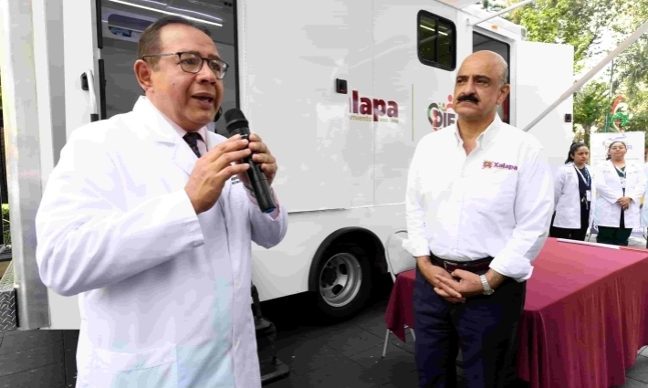 Entrega Ricardo Ahued Unidad Médica Móvil al DIF Municipal