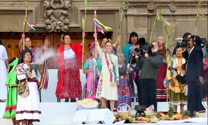 Claudia Sheinbaum recibe el Bastón de Mando y delinea 100 compromisos de Gobierno