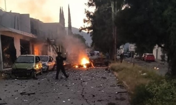 Explotan dos autos en Acámbaro y Jerécuaro, Guanajuato