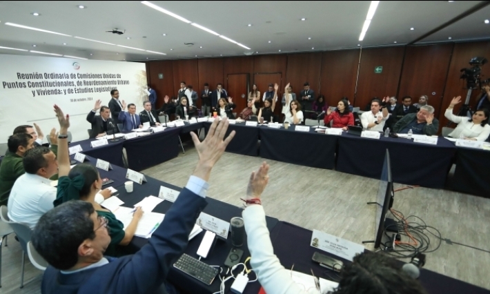 Senado aprueba en comisiones reforma para impulsar vivienda social a través de Infonavit