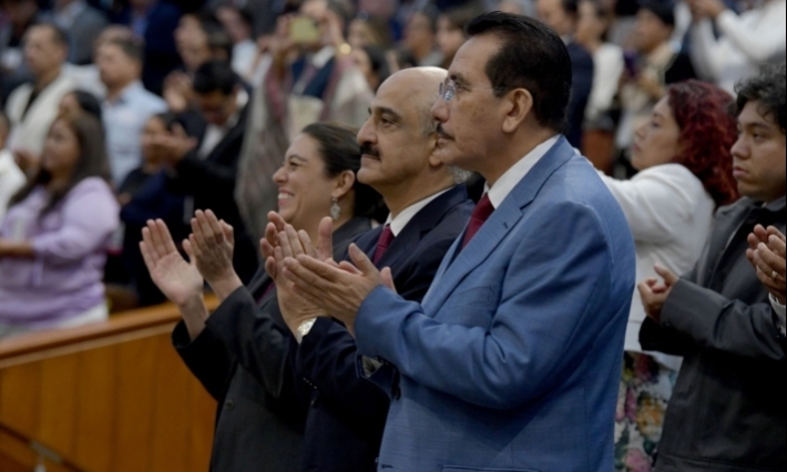  Ricardo Ahued asiste a la instalación de la LXVII Legislatura en el Congreso del Estado