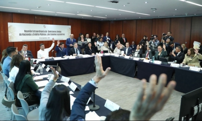 Senado aprueba en comisiones la Ley de Ingresos 2025