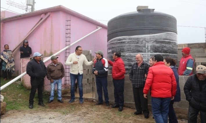 Altotonga entrega cisterna para mejorar el servicio de agua en La Estanzuela