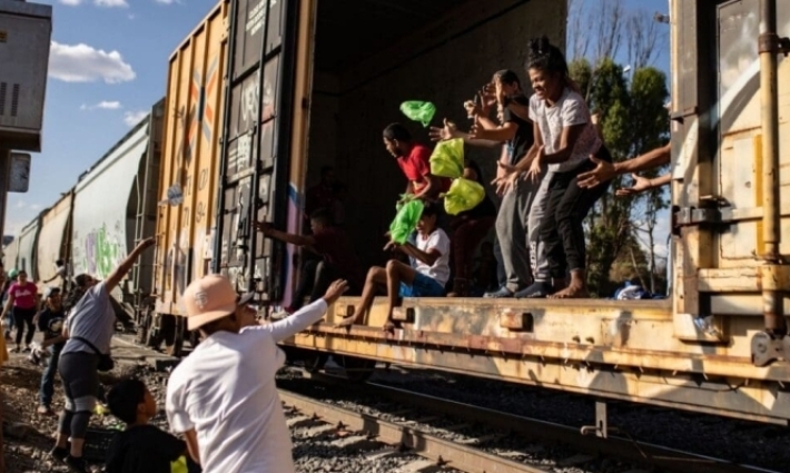 La presidenta reitera apoyo a la comunidad migrante en EU, rechaza deportaciones masivas