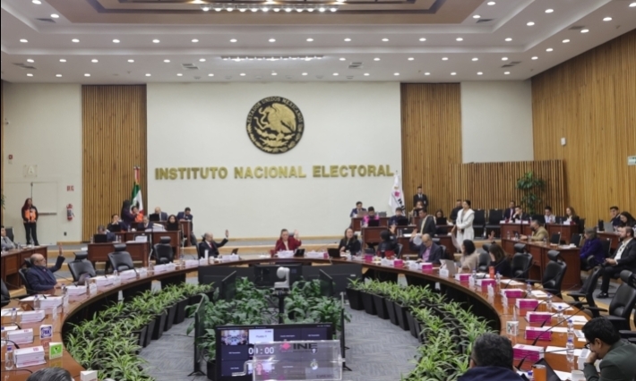 INE aprueba lineamientos para prohibir encuestas y sondeos de opinión durante elección judicial