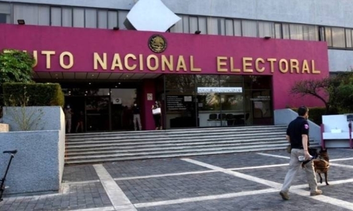 Organizaciones notifican al INE intención de constituirse como partidos políticos